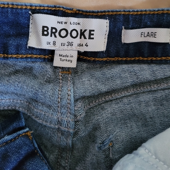 New Look- flared jeans in blue - Picture 4 of 8